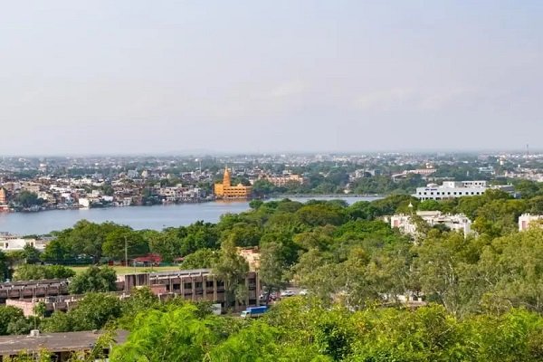 delhi to bhopal cabs